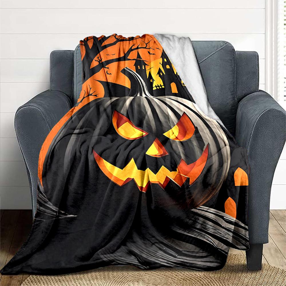 

1pc Halloween Pumpkin Blanket - Lightweight Flannel Fleece with Digital Printing, Soft Warm for Sofa, Travel, Camping, Office yy251018310 75x90cm