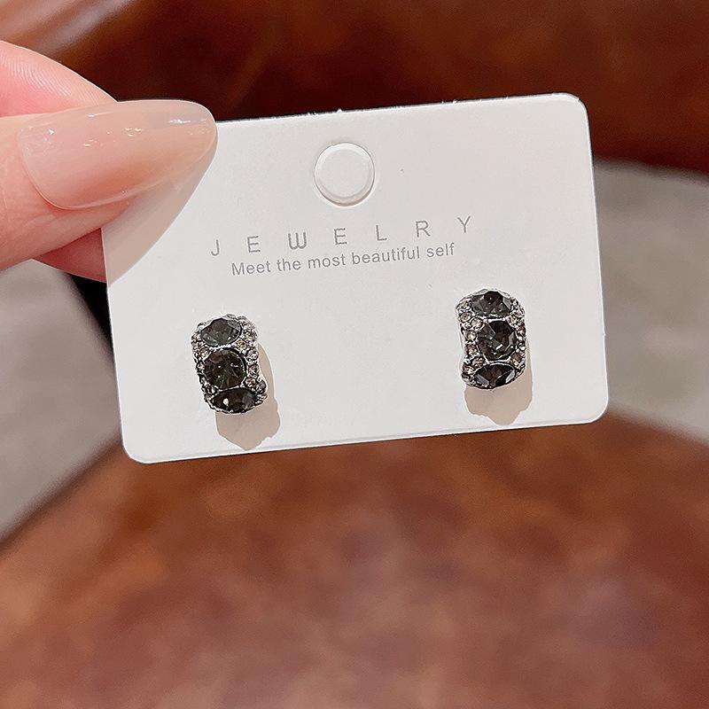 

«Серьги-иглы из серебра 925 пробы с серо-черным цирконием для женщин» золотой