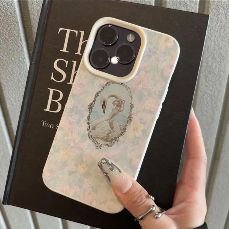 A Phone Case with a Bow and Swan Print In Lychee Texture, Suitable for iPhone 17, 16, 15, Plus, Pro, Max Series Phones — Can Be Used As a Gift