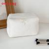 Minimalist Towel Cloth Storage Bag With Waterproof Fabric For Home And Travel Use