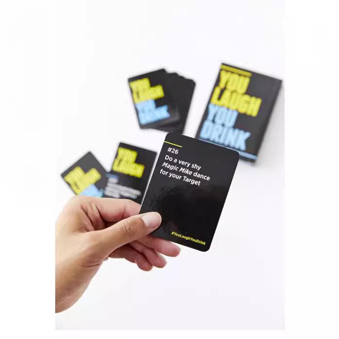 Joc de băut în engleză transfrontalier: Cărți de petrecere Adevăr sau Băutură