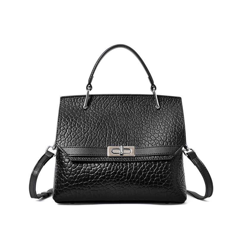 

Сумка кроссбоди из натуральной кожи Новая сумка из мягкой кожи Ручная маленькая квадратная сумка Женская для поездок на работу Большая вместимость Женская сумка через плечо 24-12-19CM чёрный