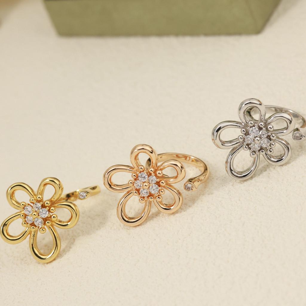 

Новое кольцо-цветок Трехцветное Высококачественный материал Самый горячий новый товар Двухцветное гальваническое покрытие Подарок унисекс Open size розового золота