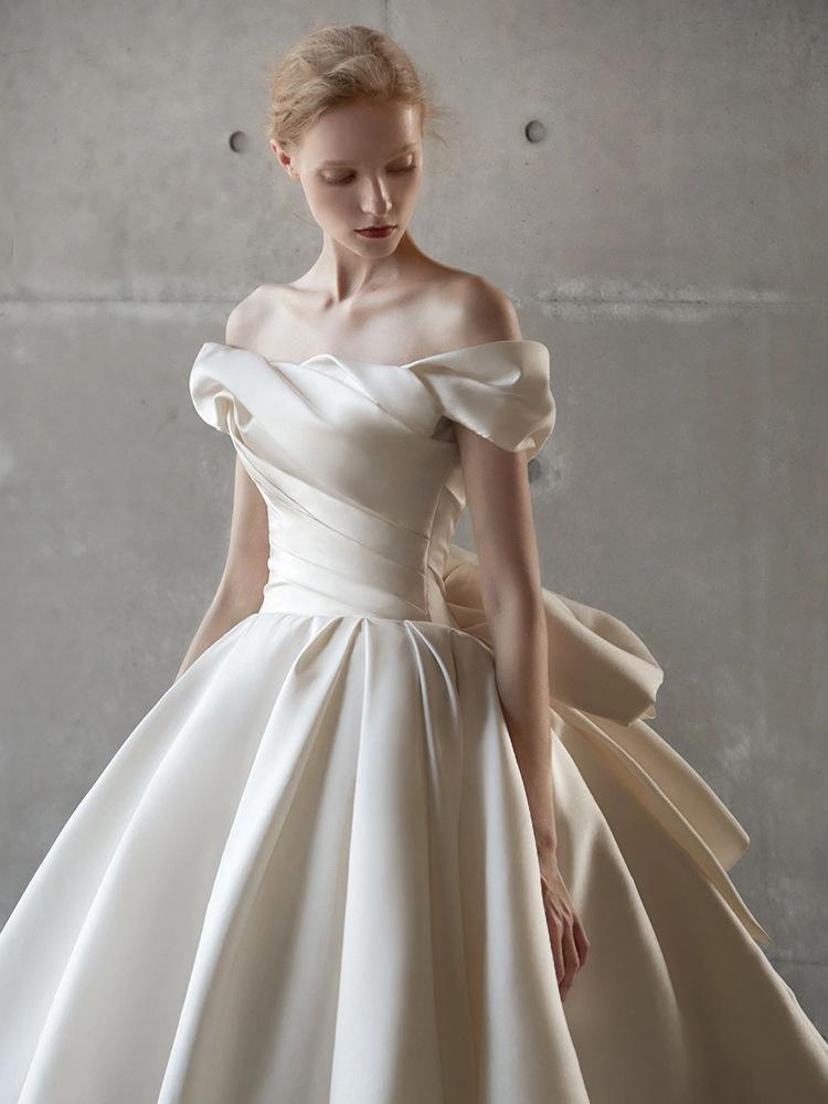 Princess Style Wedding Dress 2026 New Vintage Satin Long Tail Floor Length White Bride Small Size One Shoulder Strap