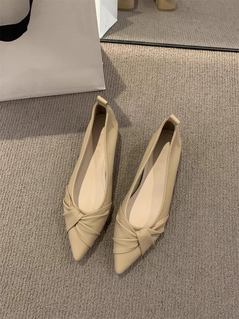 Fashion Single shoe women's shoes versatile shallow mouth thick heel 2025 Spring and Autumn new style with skirt temperament scoop shoes