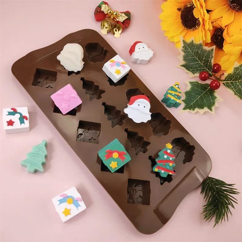 Christmas Chocolate Mould Santa Claus Gift Box Christmas Tree Silicone Mold DIY Chocolate Fondant Child Candy Dessert Molds