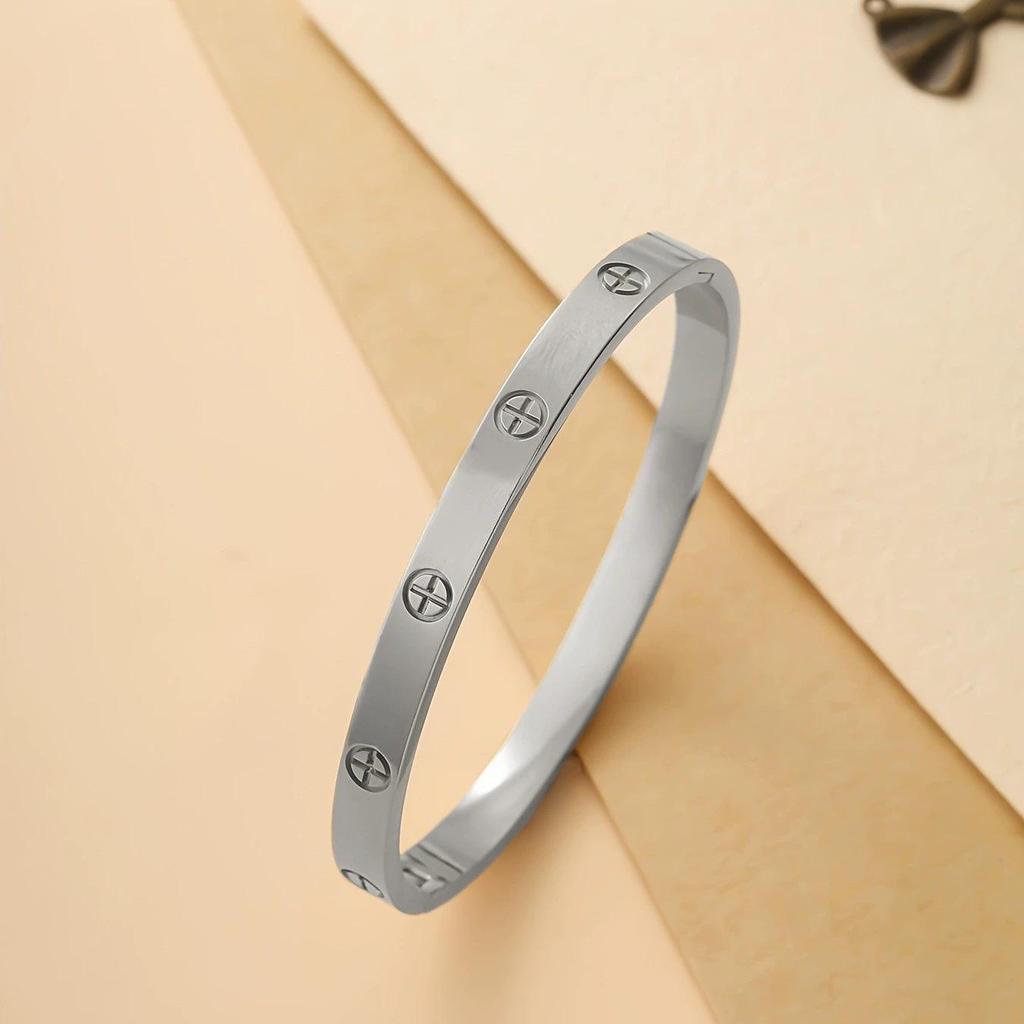 Exquisites 2025 Europäisch-Amerikanisches Nagelarmband mit Zirkon, Luxuriöser Kupferschmuck