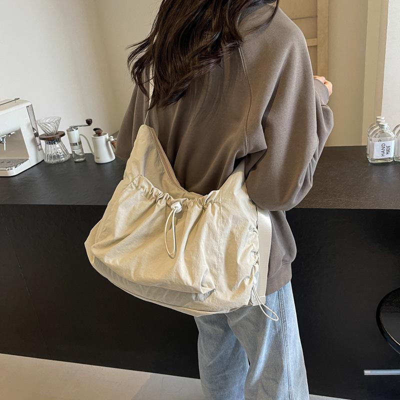 New large-capacity nylon canvas bag women's simple drawstring lightweight casual shoulder oblique span bag tote bag
