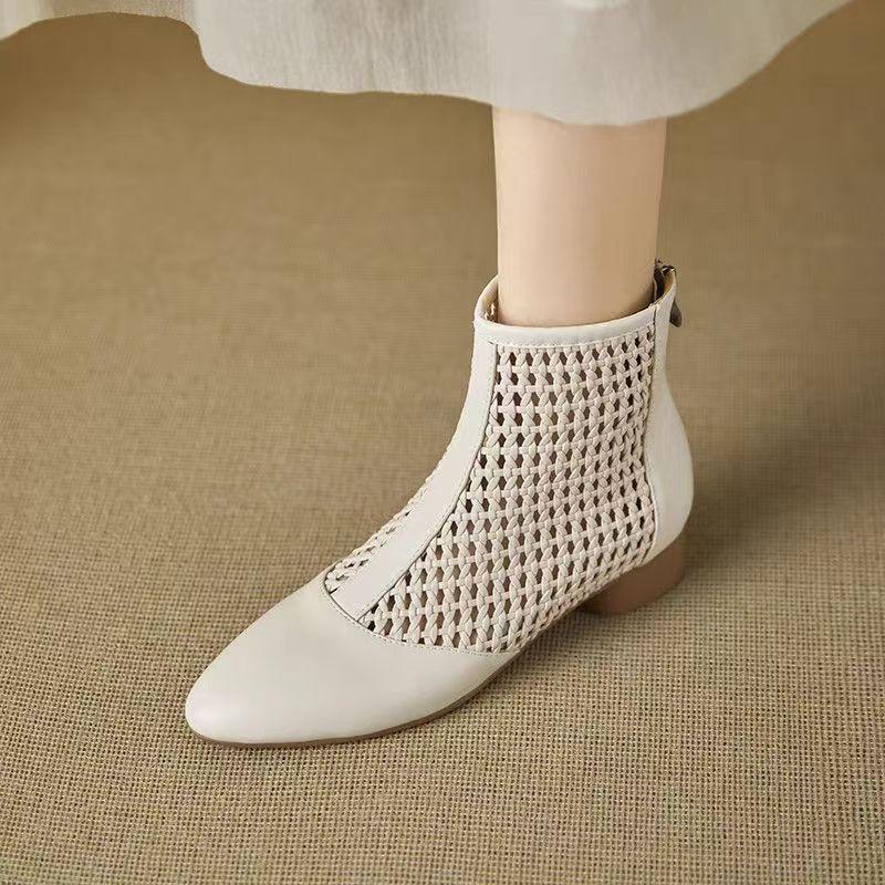 Damen Frühling Sommer Neue Leder Ausgeschnittene Knöchelhohe Stiefel Weiche Sohle Rutschfest Niedriger Absatz Hohe Qualität Reißverschlüsse Spitze Cool Stiefel