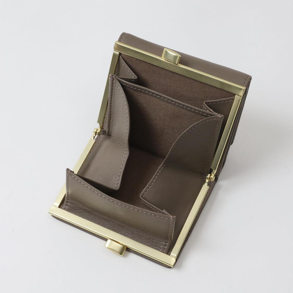 Gallery Qualier Perfect Ethiopian Highland Sheep by Expert Leather Wallet with Clasp Closure and Frog Made In Genuine Sheepskin and Nappa Product