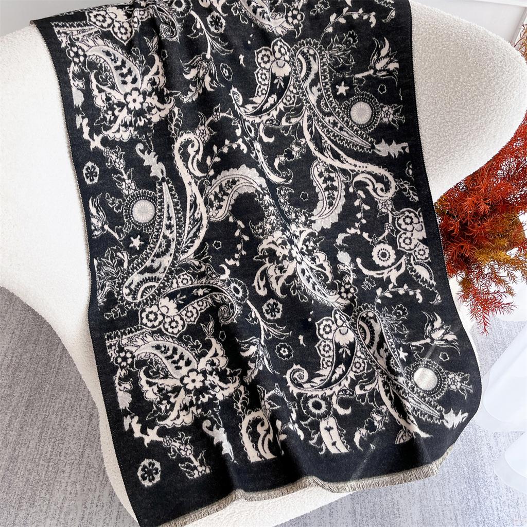 63*180cm Bohemia Paisley Designer Winter Women Scarf Cashmere Thicken Warm Shawl Pashmina Scarves Poncho Wrap Ladies Blanket