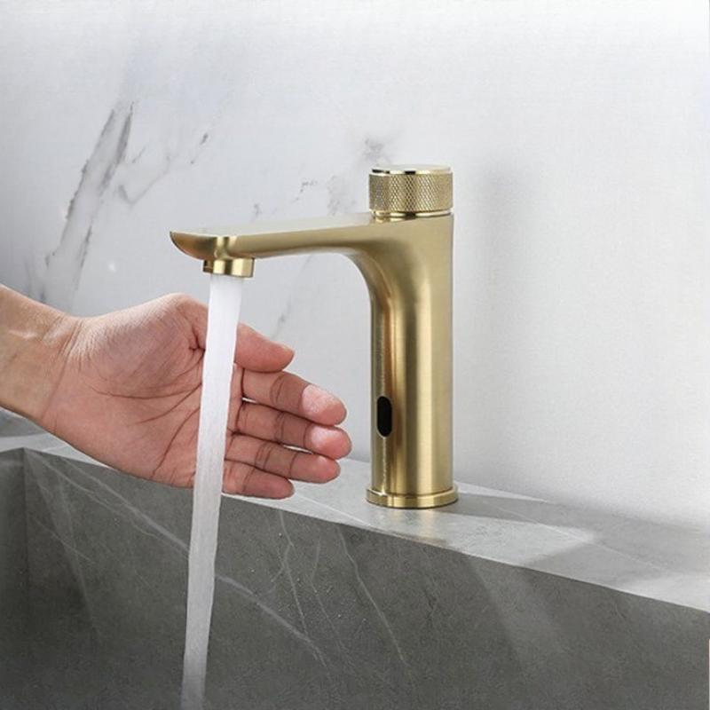 Sensor Bathroom Faucet Cold and Hot Deck Mounted Tap Brass Material Battery-powered Basin Sink Tap