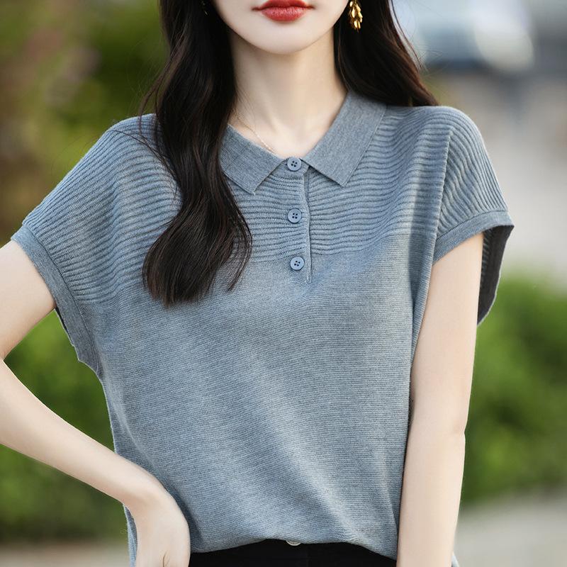 

Новый летний вязаный свитер с короткими рукавами — свободный, стройнящий и универсальный. Верх из тонкого шелка Ice Silk легко сочетать XXL серый