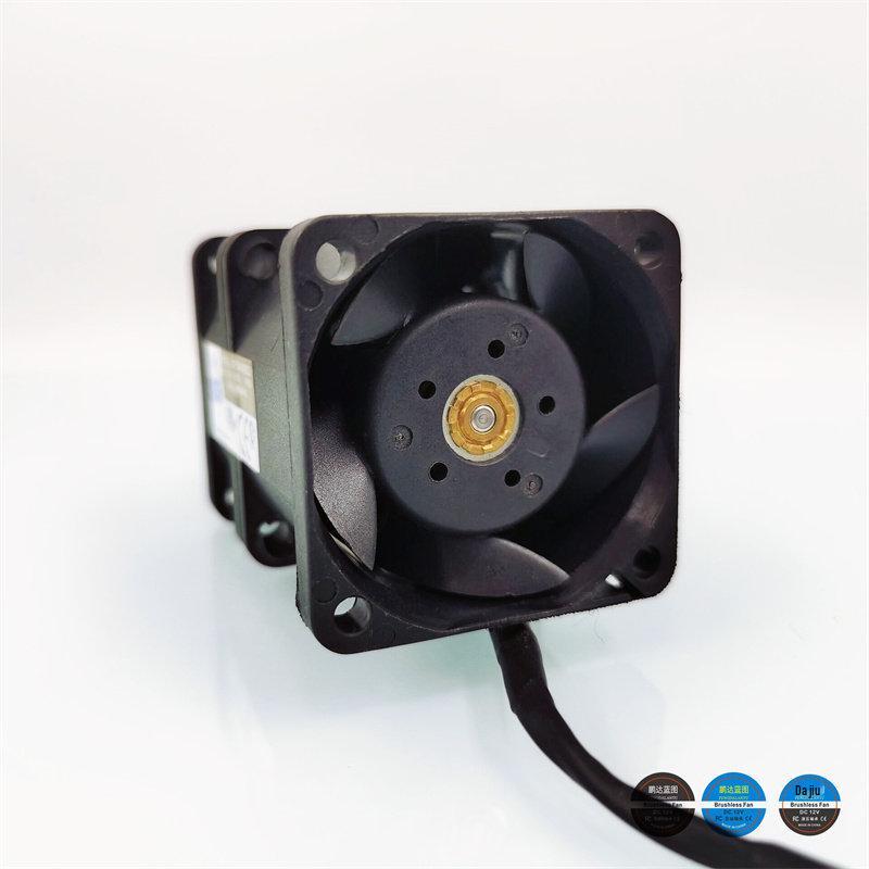 Brandneuer 40MM 12V Dual-USB Server-Kühlventilator - 40560000 U/min