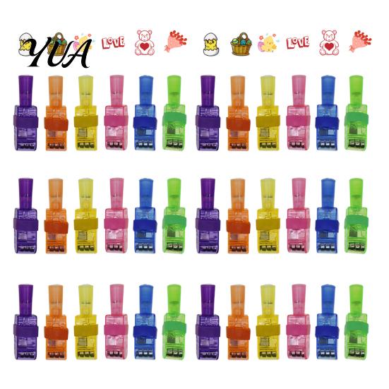 Holiday Goodie Bag Fillers Christmas Finger Projector Light, Mini Patterns LED Toy for Kids, Portable Projection Gadgets Light Up Ring Xmas