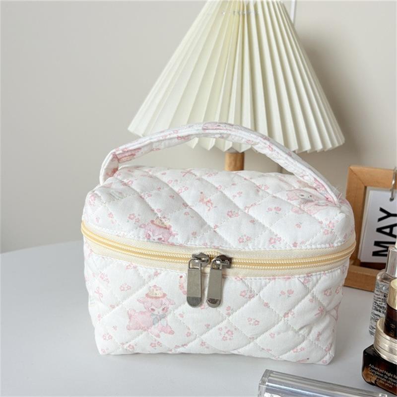 

Cute Sweet Lamb Print Quilted Cotton Handheld Cosmetic Bag High Capacity Travel Portable Girl Makeup Storage Bag Clutch Bag Gift