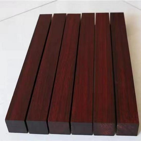 Red Sandalwood Offcuts: High-Density, Super Hard Materials for Hairpins, Suona Rods, Prayer Beads, and Erhu.