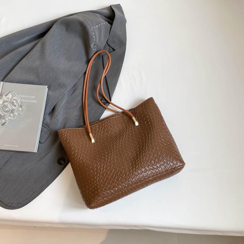 Large Capacity Solid Color Casual Bag New Retro Versatile Shoulder Underarm Bag Portable Tote Bag