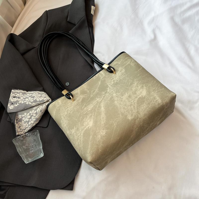 Women's Bag Autumn New Large-capacity Student Class Commuter Bag Portable Tote Bag Underarm Shoulder Bag