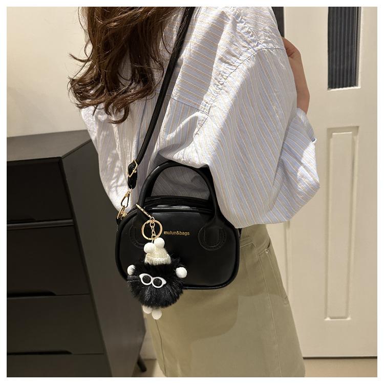 Fashion Stitching Texture Faux Leather Handbag, Trendy Women's Shoulder Crossbody Bag, Small Square Purse with Pendant