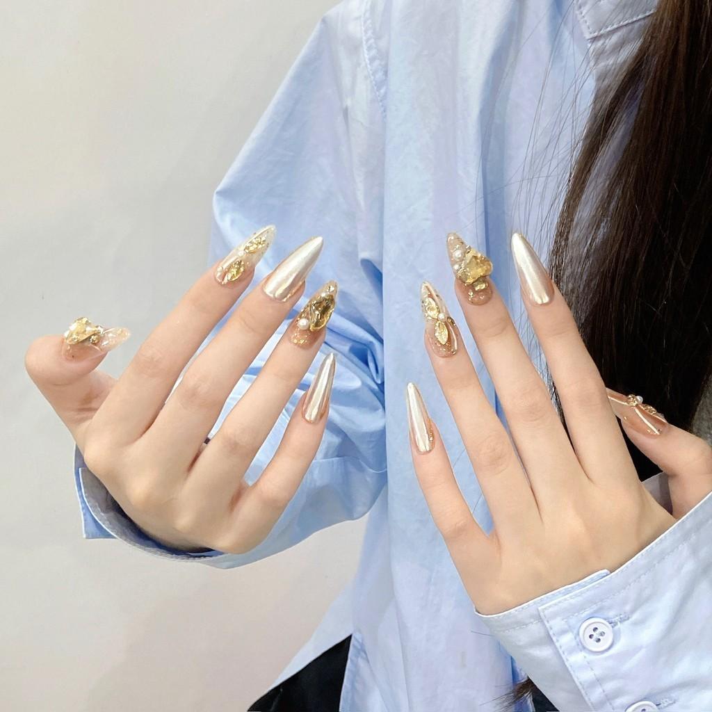 HANDMADE Artificial Nail Light Luxury Golden Crystal Almond Phototherapy Nails Champagne Gold and Silver Heart Fake Nails Reusable and Removable