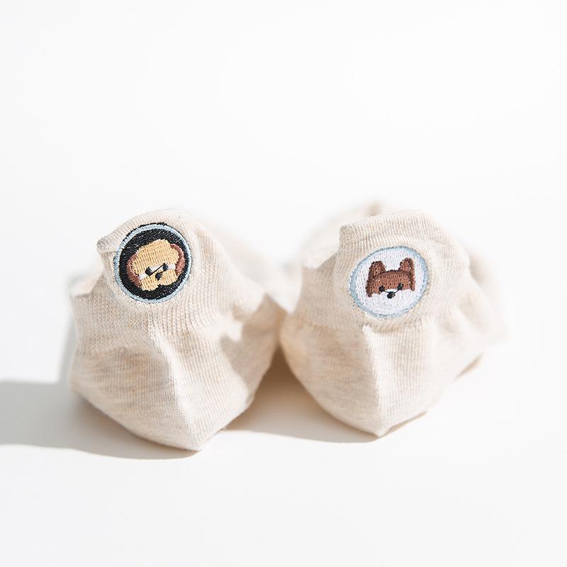Harajuku Skarpetki Funny Ankle Socks Embroidery Animal Pug Cute Socks Women Divertidos Creative Sokken Kawaii Chaussette Femme
