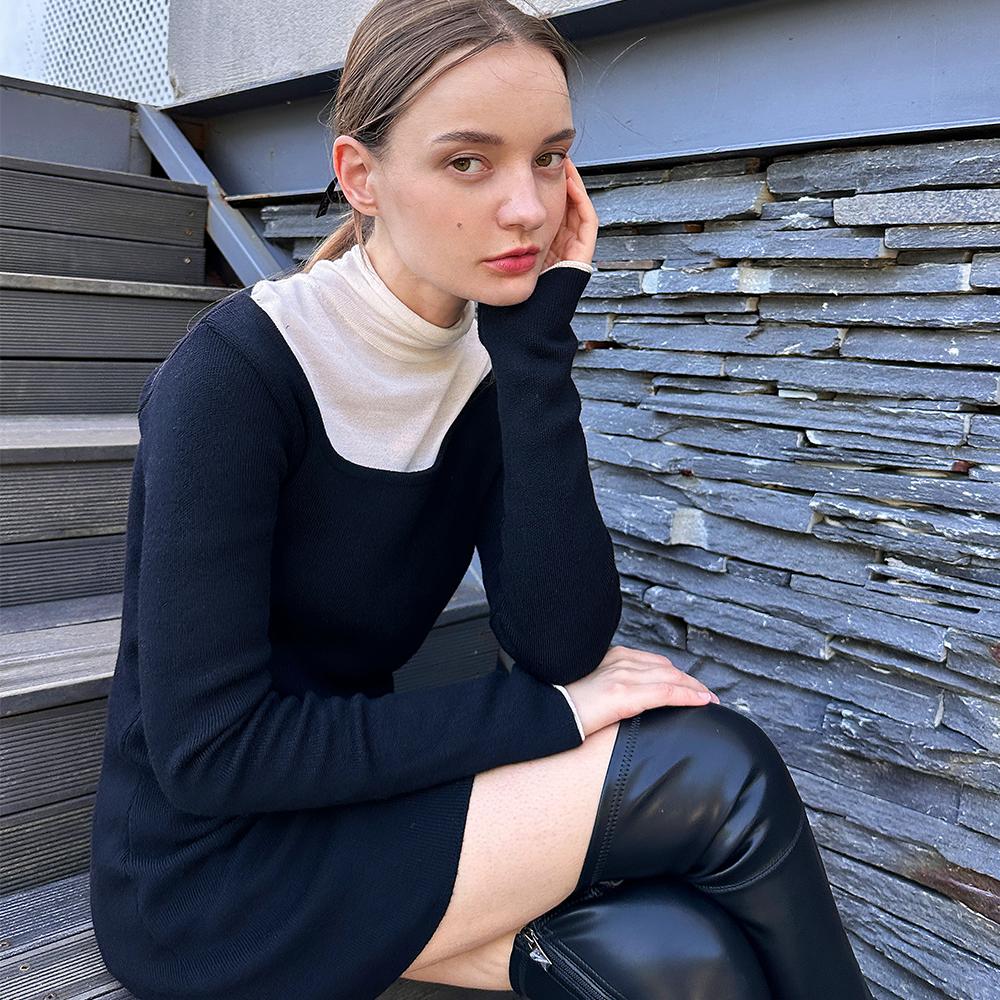 Amaps Slim See-Through Turtleneck Cream Cream