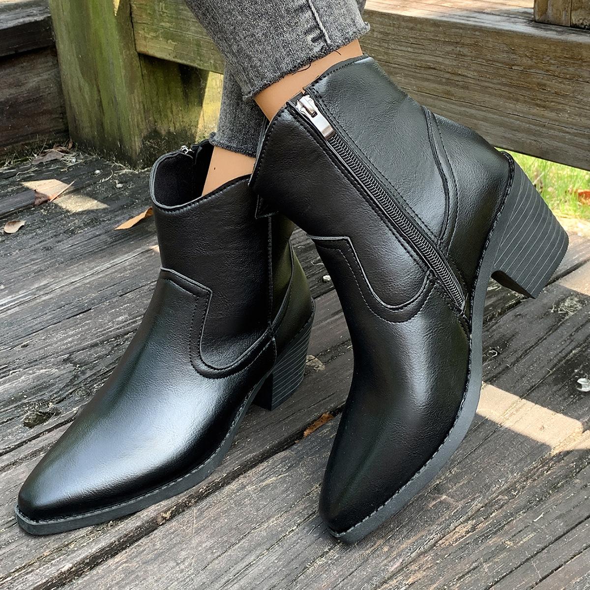 

2025 new light luxury high-end women s shoes are popular in autumn and winter, square head medium tube heightening warm cowhide women s boot 35