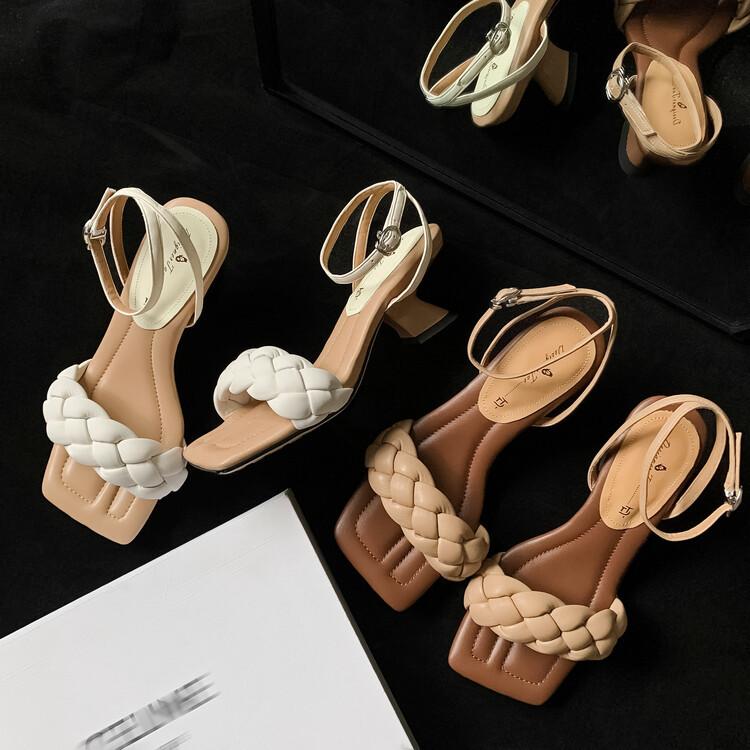 2025 summer new twist woven sandals women's high heel square head French retro word with buckle fashion women's shoes