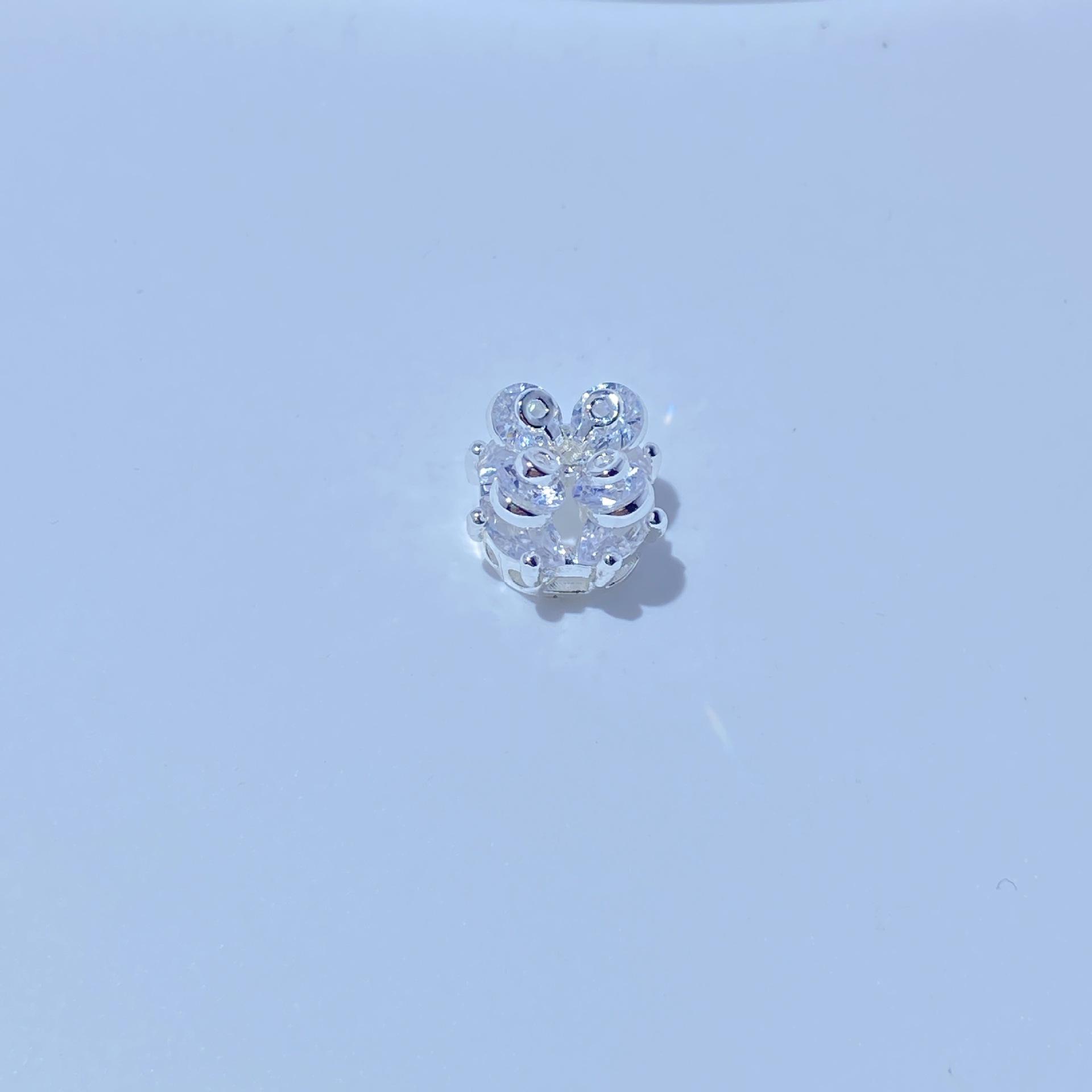 

14K Gold-Plated Clover Zircon Spacer Bead Pendant for DIY Jewelry 10.8x10.8x9.6mm