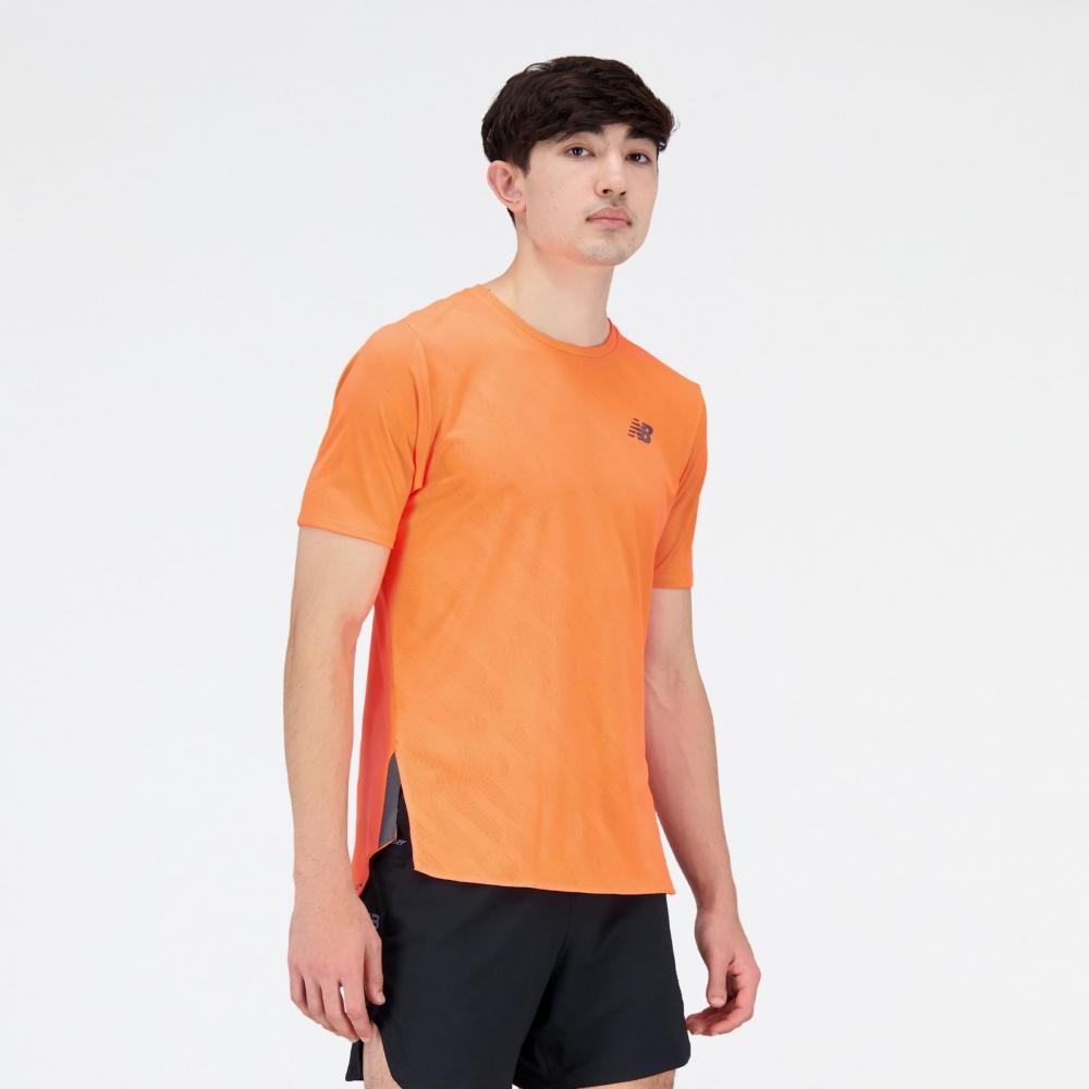 

Жаккардовый костюм New Balance Q Speed ​​с коротким рукавом MT23281NDF