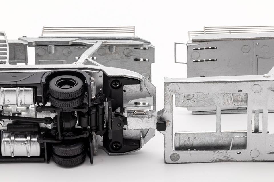 Gaincorp Products Actros 2 Silver Finished Product 1/64 Mercedes-Benz - (LHD) -