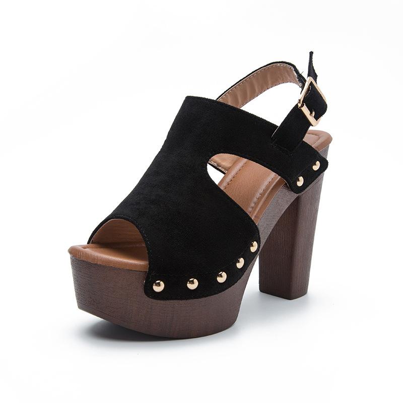 New Style Buckle Sandals, Rivets, Thick Soled Women's High Heels, Fish Mouth Sandals, Versatile External Wearing Sandals