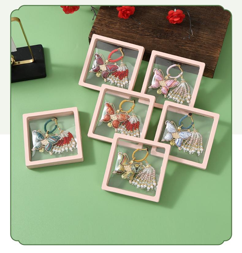 Crystal Tassel Horse Pendant Sachet: Cultural Brocade Keychain Gift