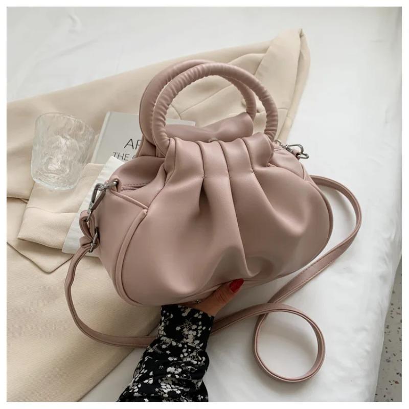 Vintage solid color pleated design women's bag, French style crossbody small bag, exquisite and elegant versatile handbag