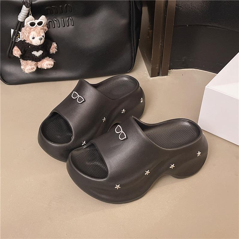 

Thick-soled heightening one-word slippers for women to wear in summer, new lightweight hole shoes, small beach cool slippers 40/41