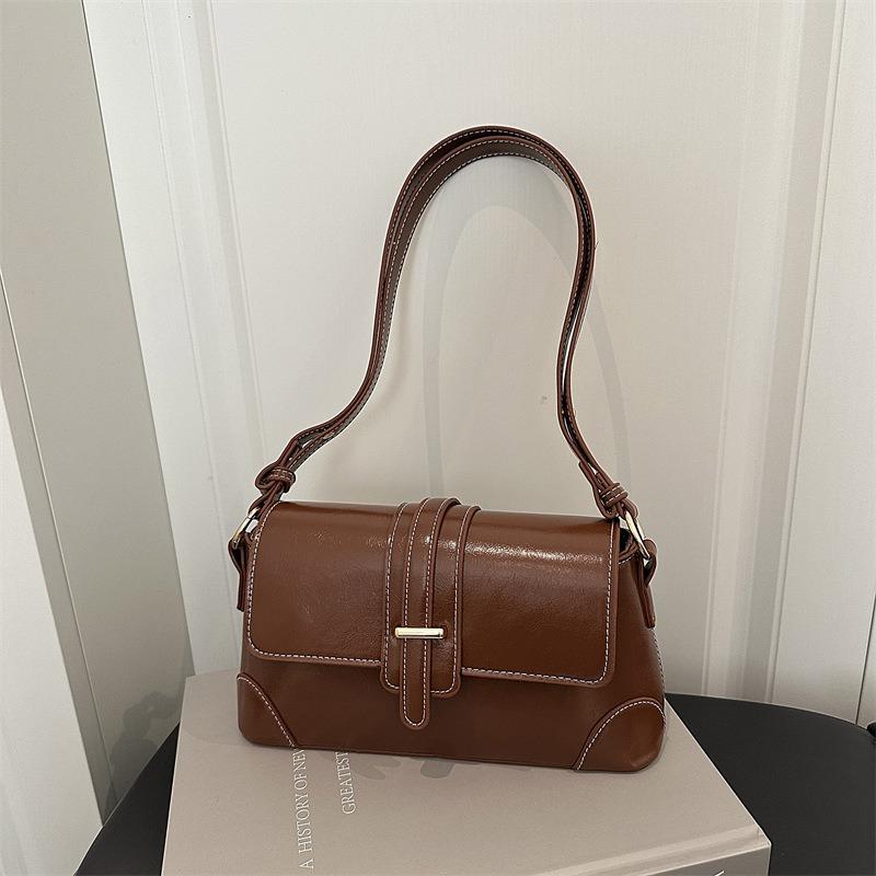 New texture retro shoulder bag temperament versatile commuter small square bag niche design color matching fashion bag