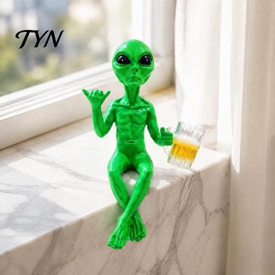 Exotic Alien Theme Party Supplies Fuunny Statue, Green with Beer Glass Figurine, Home Office Creative Housewarming Gifts for Men Bar Pub Game