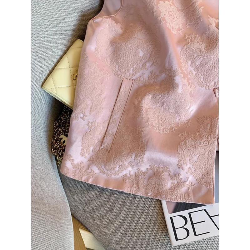 2025 Design sense Jacquard disc buckle vest women's spring high-end sense niche stacked vest women's top