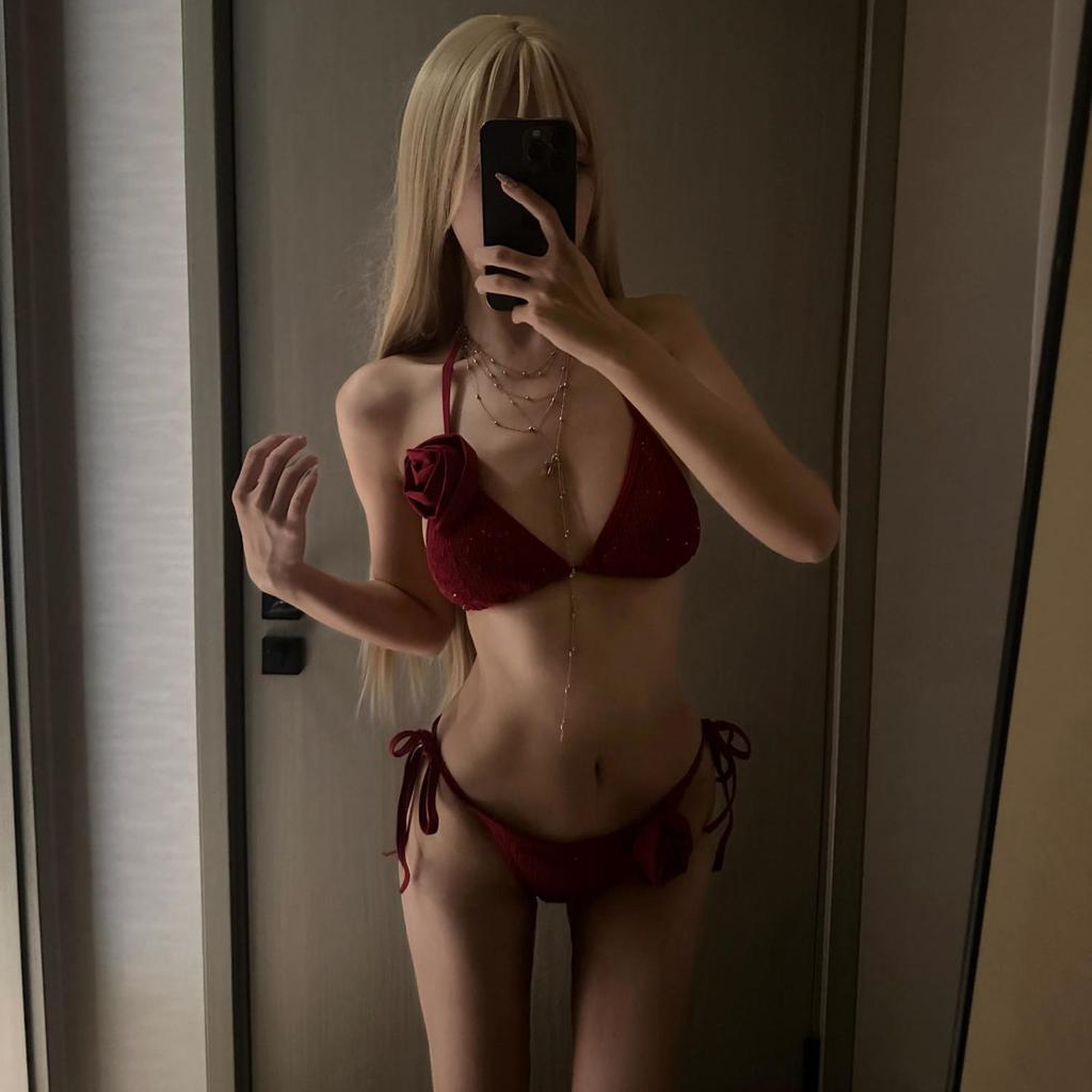 Pure Desire White & Red Triangle Bikini Set: Three-Piece Swimsuit for Women’s Beach Holiday