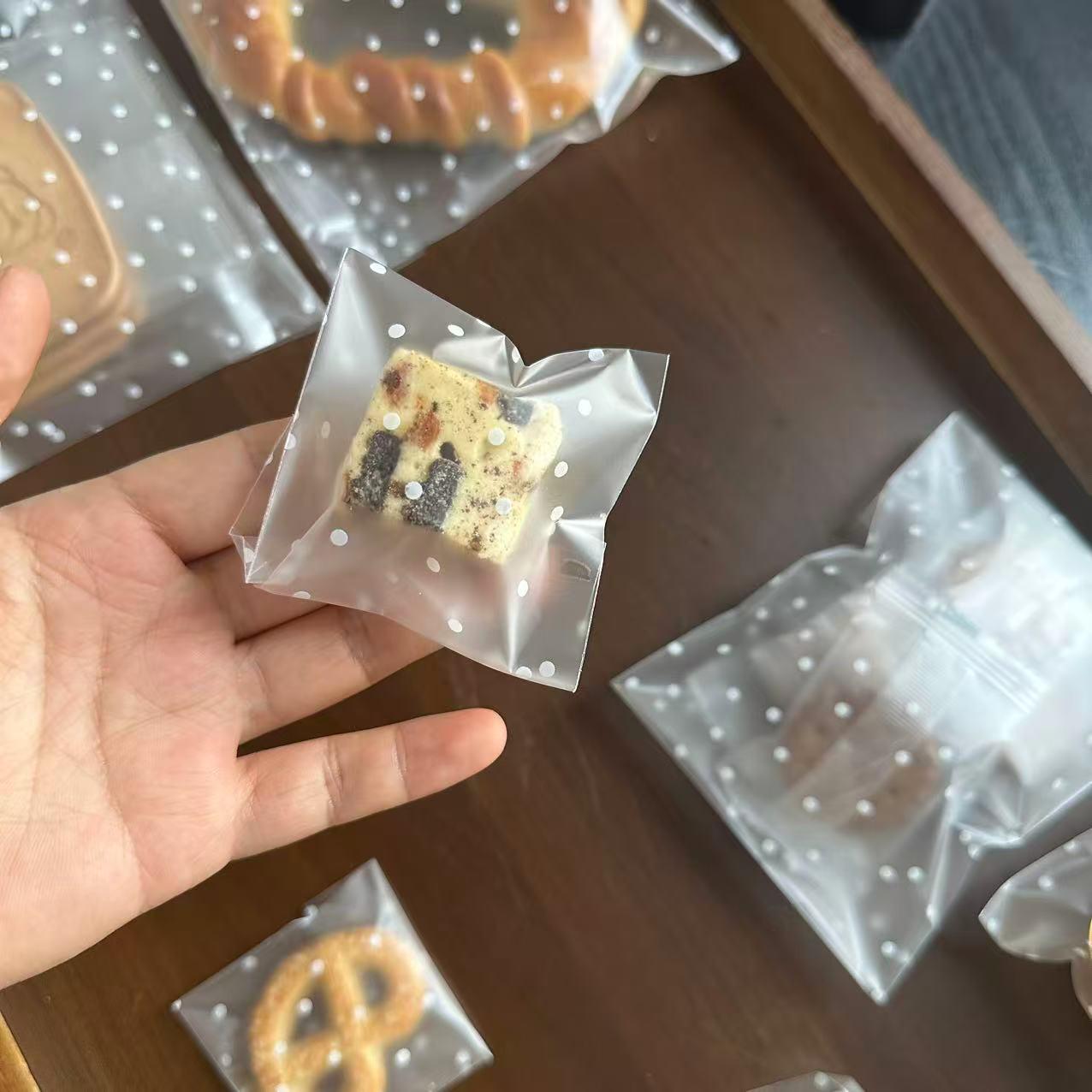 Frosted Self-Adhesive Cookie Bag with Snowflake Dot Pattern for Holiday Gifts 5.5x5.5+3 Frosted; 100 pcs