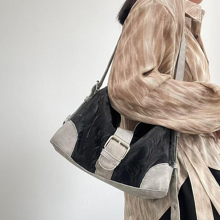 High-end small square bag women's 2025 autumn new niche versatile fashion chain messenger bag single shoulder underarm bag women