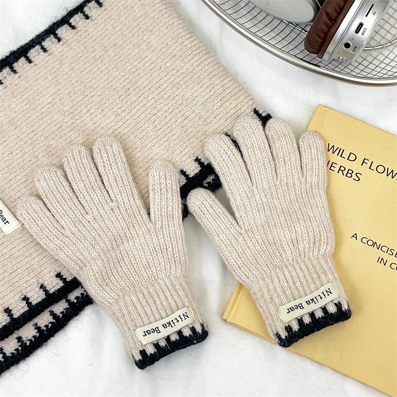 

Kids Knitted Gloves 2-10 Years Girls Winter Warm Five Finger Boys Fashion Icold Protection Ns Style Simple Children Students бежевий