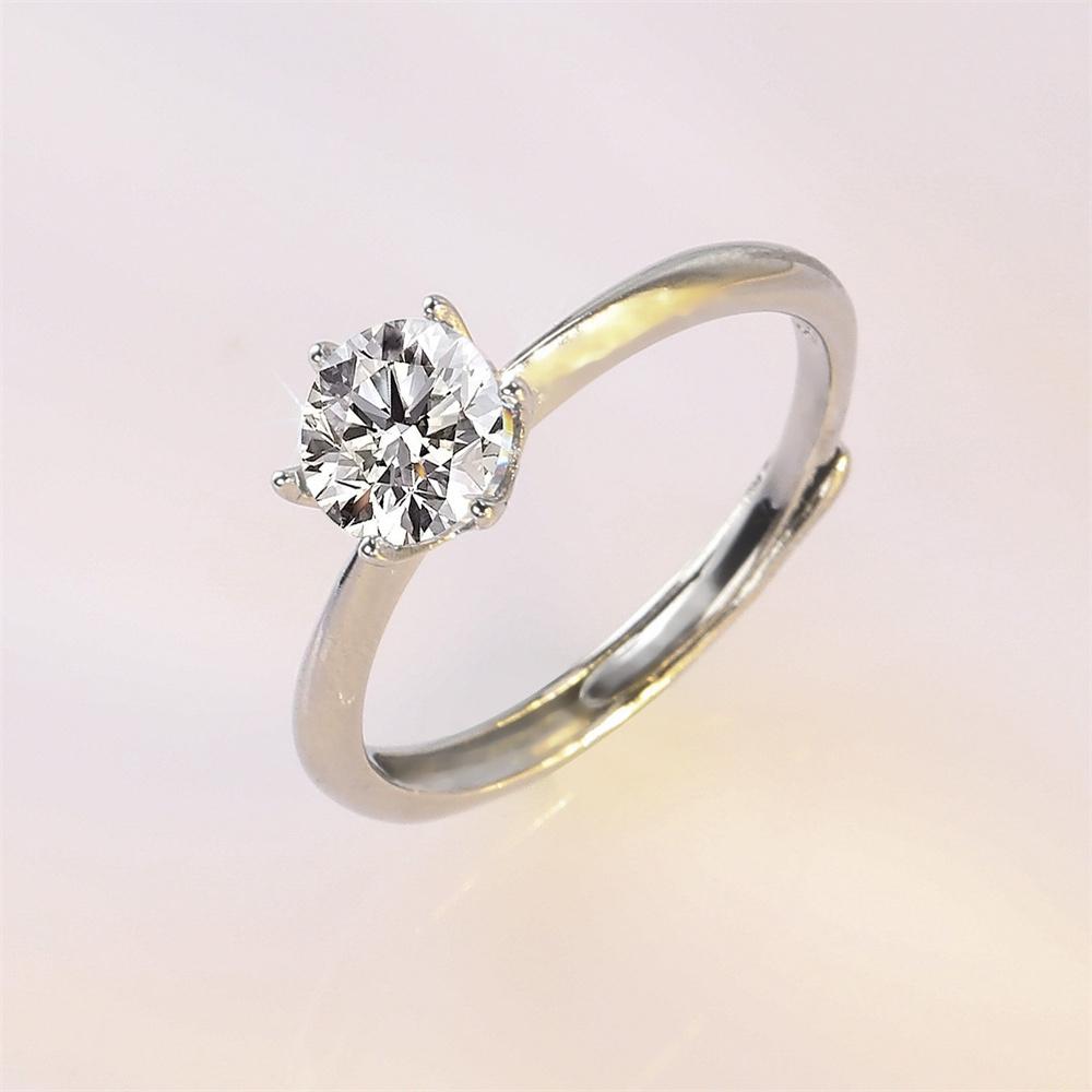 New Classic Diamond Ring for Women Six Claws One Carat Moissanite Micro -Set Gems S925 Silver Rings Lover Couple Anniversary Gift