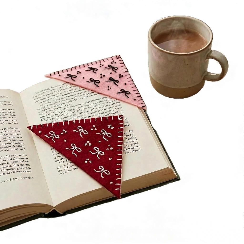 Spring & Summer Themed Embroidered Corner Bookmark Kit, DIY Embroidery Set for Book Lovers