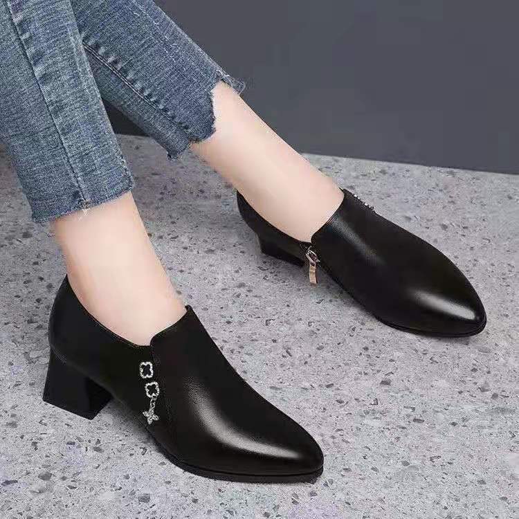 Women Classic Pointed Toe Black PU Leather Lace Up Shoes Lady Fashion Comfort Stylish Boots