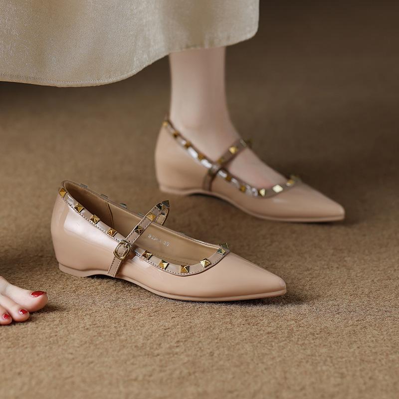 Small inner height increase 5CM Mary Jane 25 autumn European and American style rivet pointed single shoes women's French shallow mouth boat shoes