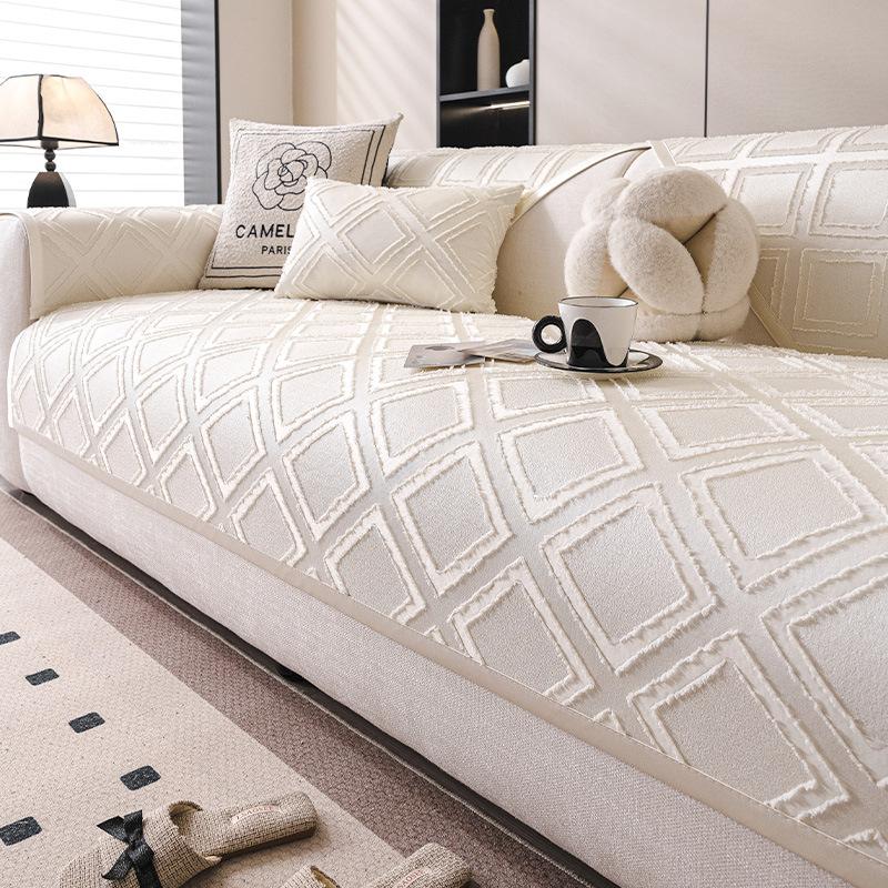 

Four Seasons Universal Sofa Cushion 2025 New Light Luxury Premium Sense Cover Fixed Non-slip Sofa Towel Anti-cat scratch 70*70cm