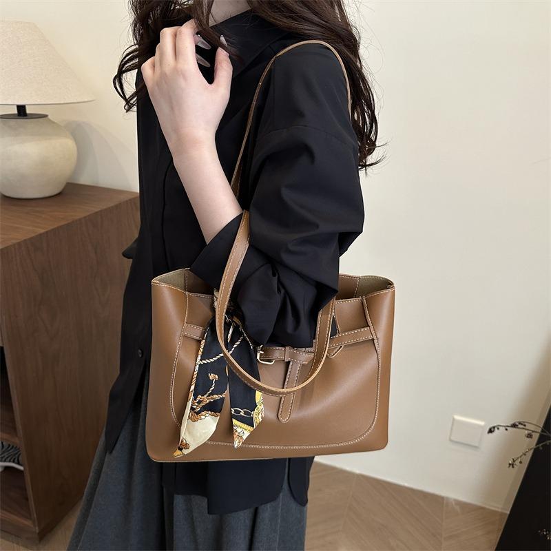 Vintage Commuter Premium Texture Handbag Spring New Versatile Shoulder Underarm Bag Tote Bag Women