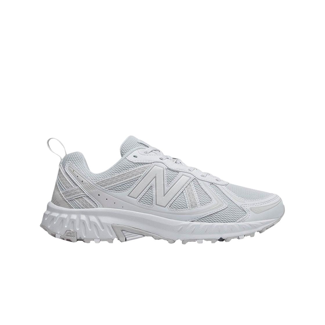 

Белые мужские кроссовки New Balance 410v5 2E Wide MT410SW5
